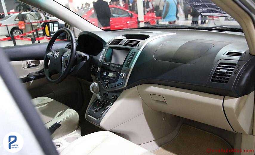 عکس داخل نقد ، بررسي و مشخصات فني BYD S6