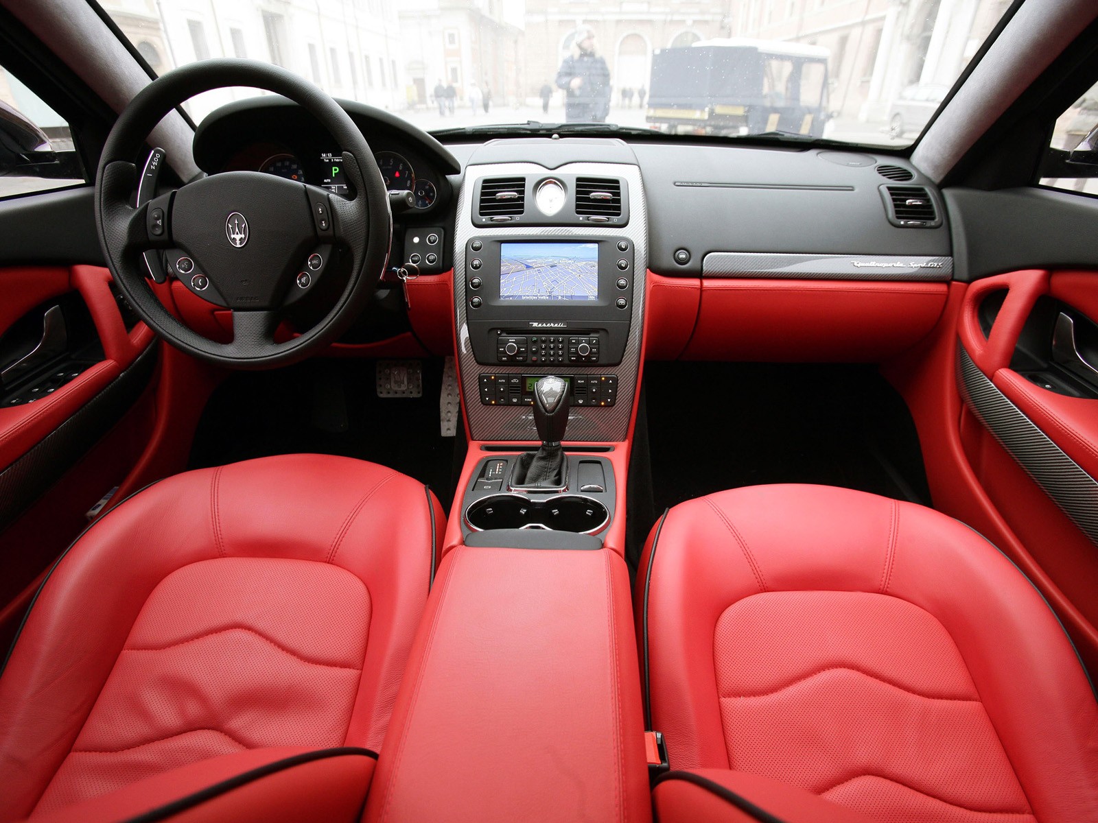 تصویر داخلی 1 مازاراتی كوارتوپورته S مدل 2012