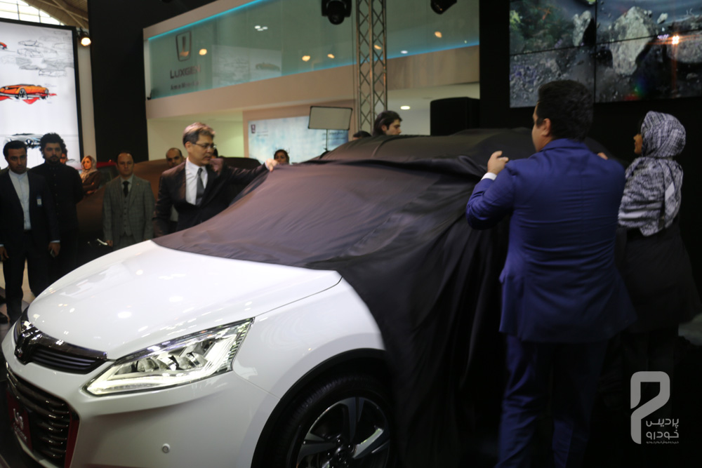 41822 دو محصول دیگر از لوکسژن در نمایشگاه خودروی تهران 96 رونمایی شد