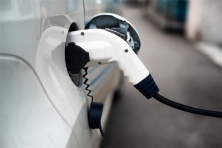  تامین یک میلیارد یورو ارز برای واردات خودرو‌های برقی 