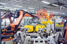 کشته شدن یک کارگر خودرو سازی توسط ربات های هوشمند