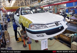 کاهش تولید خودرو در خودرو سازان ایرانی