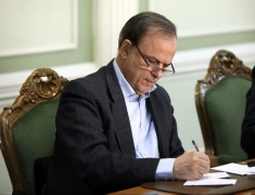  خودروسازی را از انحصار خارج می کنیم 
